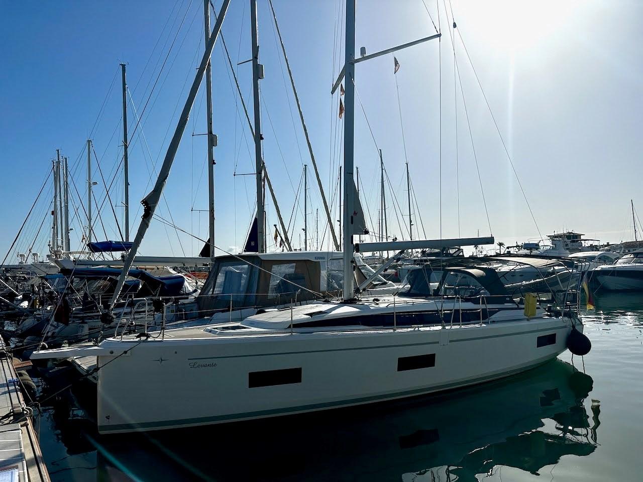 snug harbor marina
rental slip available
