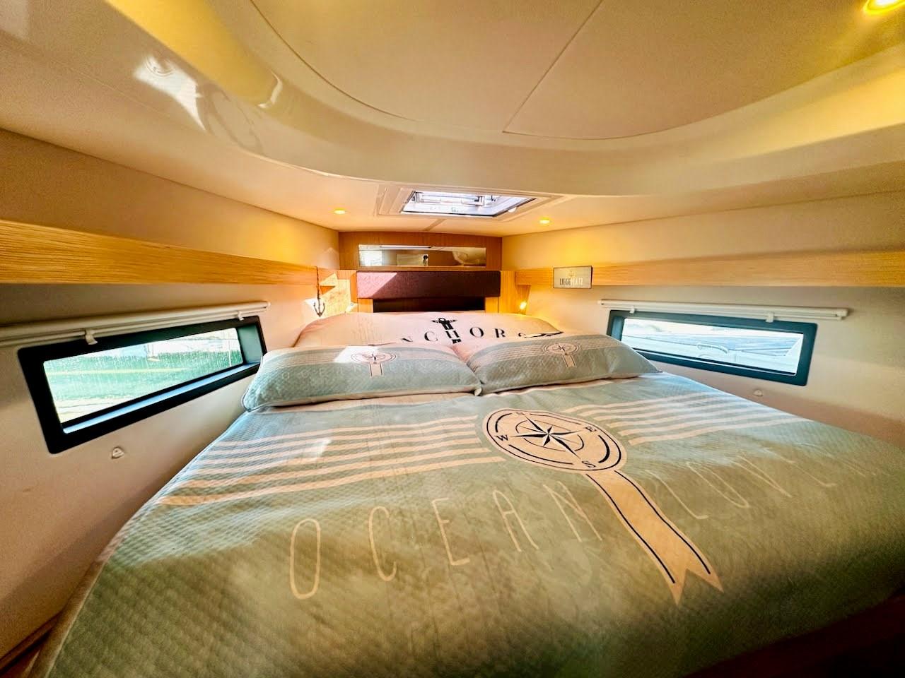 forward cabin
nice ventilation
